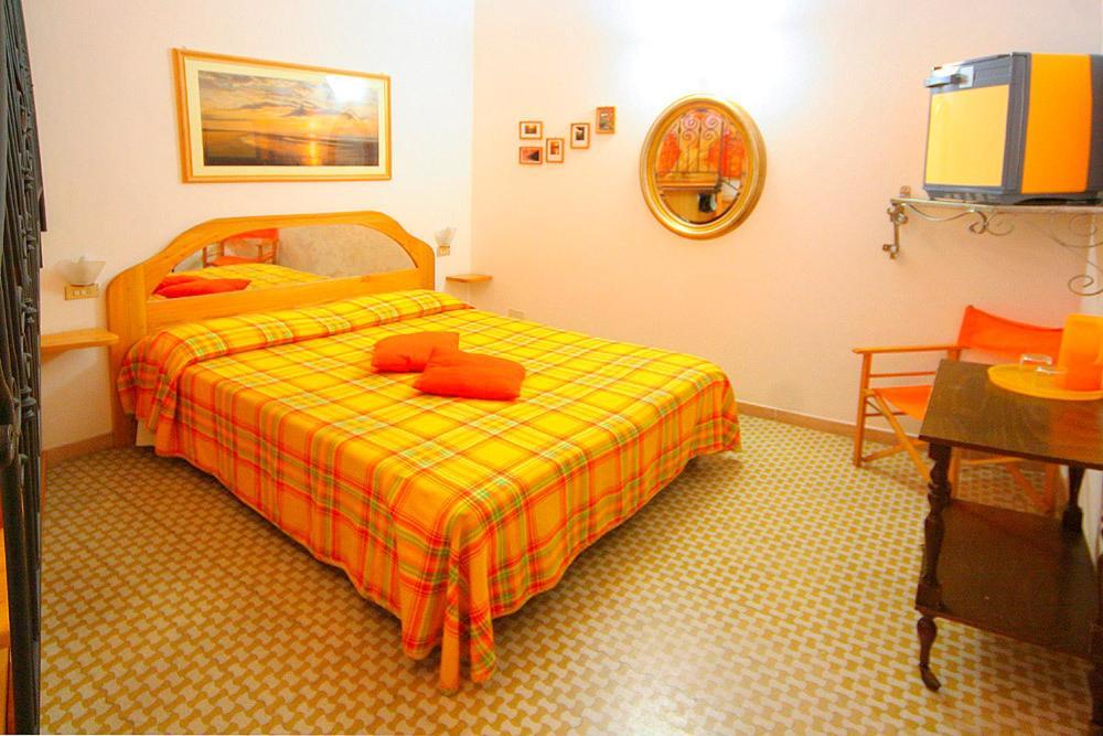 ורנאצה Francamaria Rooms חדר תמונה